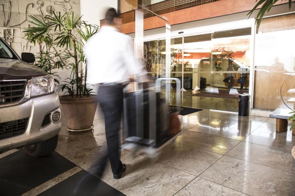Hotel Crystal Londrina Kültér fotó