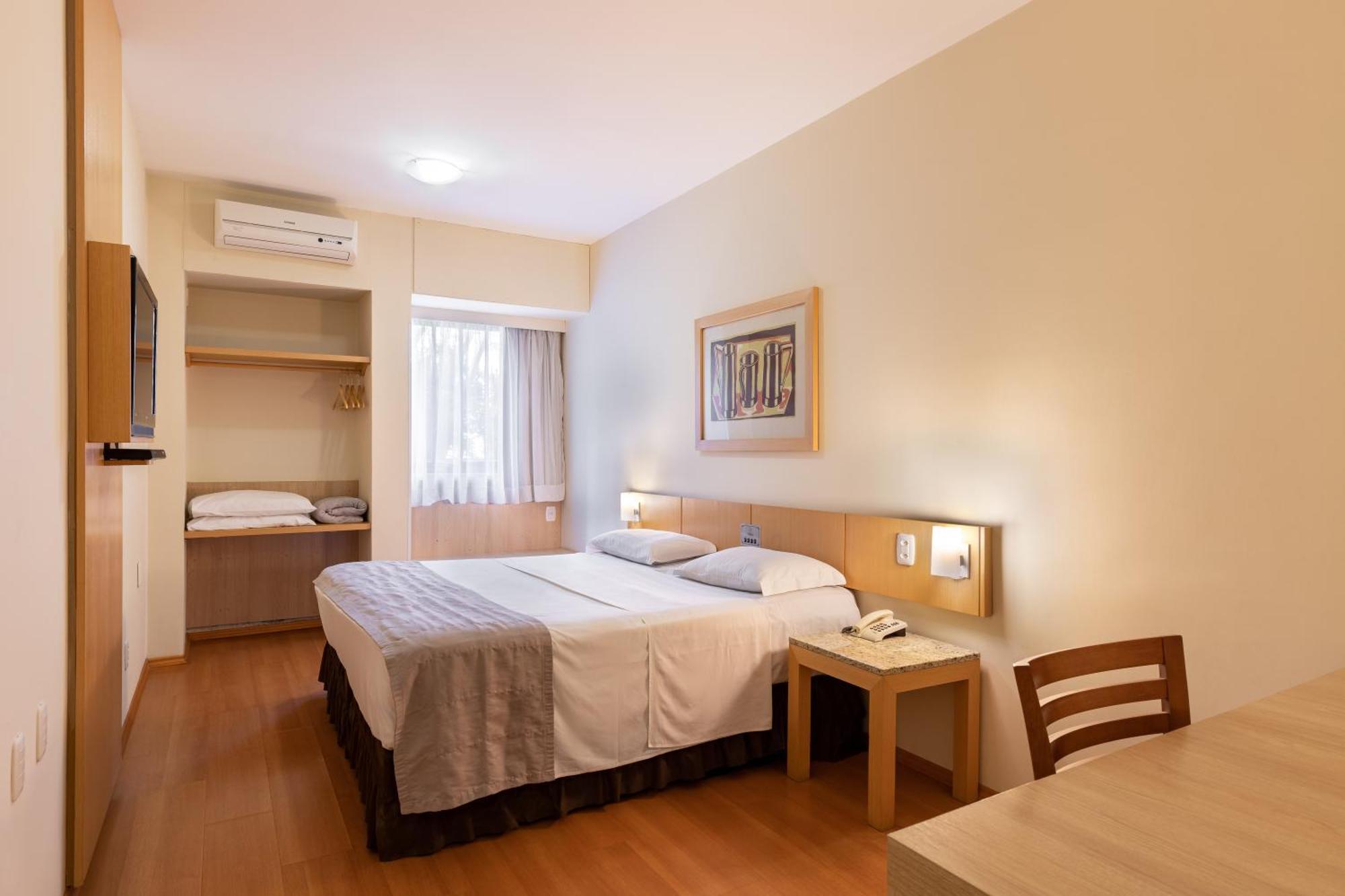 Hotel Crystal Londrina Kültér fotó