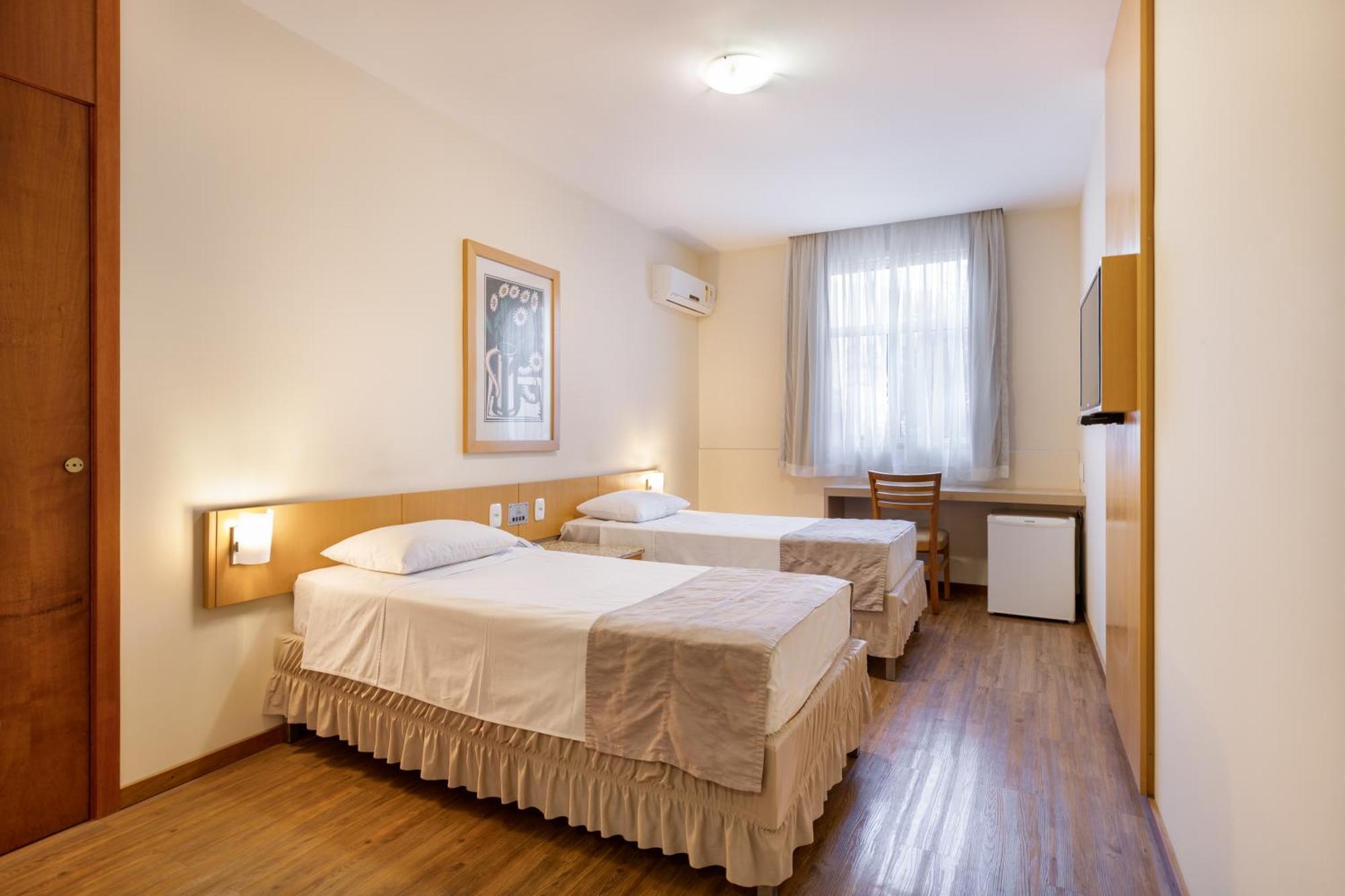 Hotel Crystal Londrina Kültér fotó