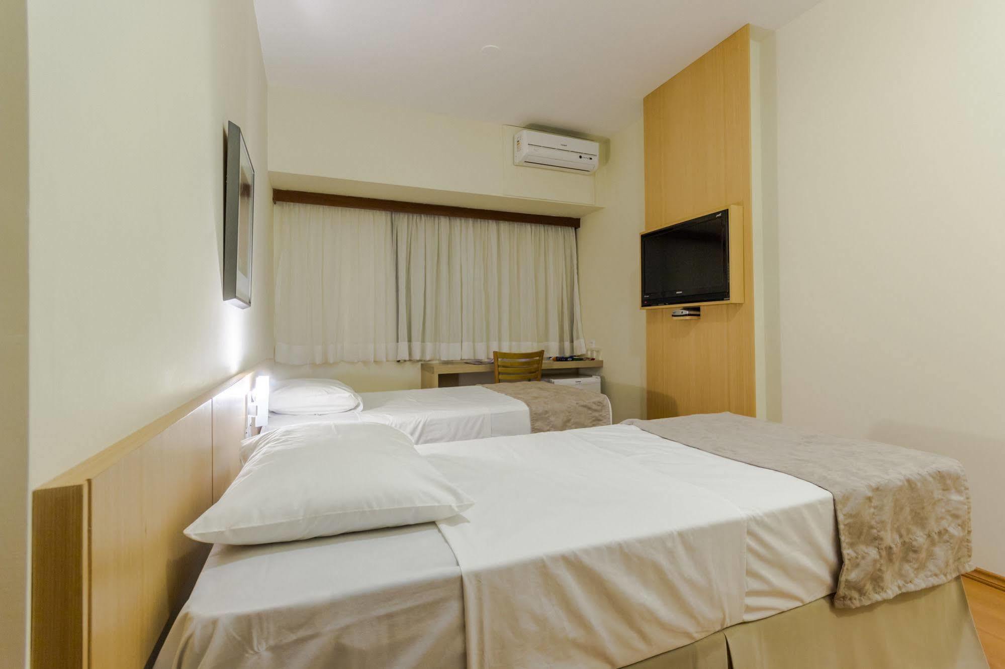 Hotel Crystal Londrina Kültér fotó