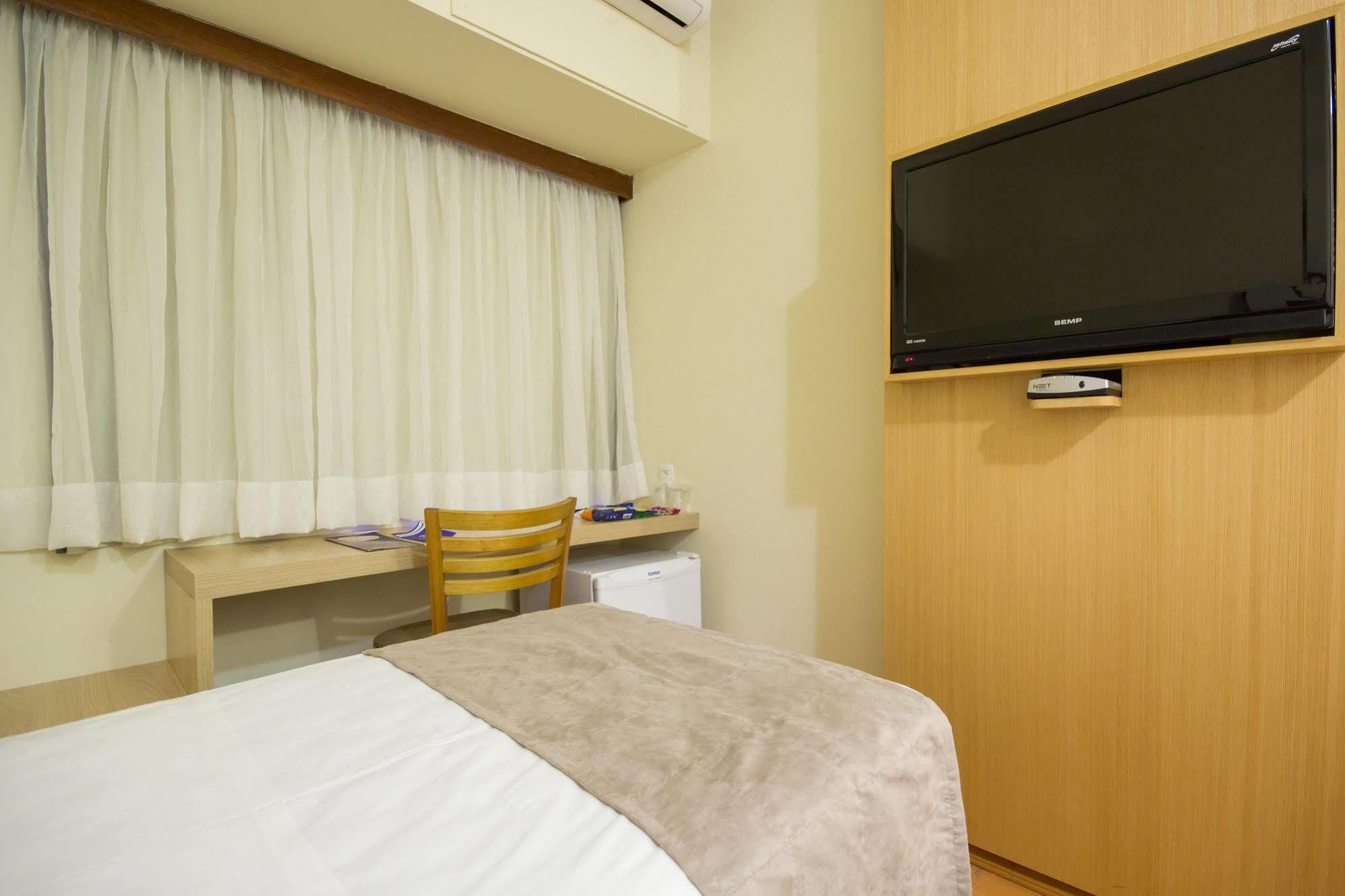 Hotel Crystal Londrina Kültér fotó